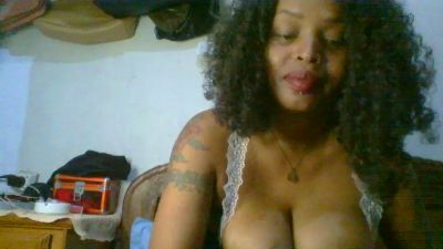 Nrina live cam on Cam4