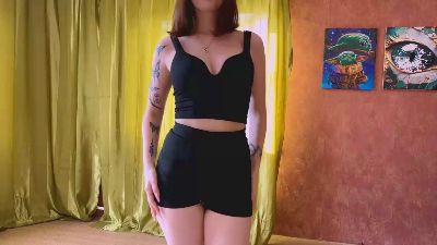 NubiaWininger live cam on Cam4