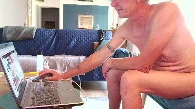 NudistOleron live cam on Cam4