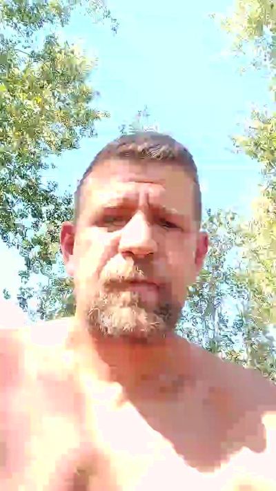 Nudista1984 live cam on Cam4