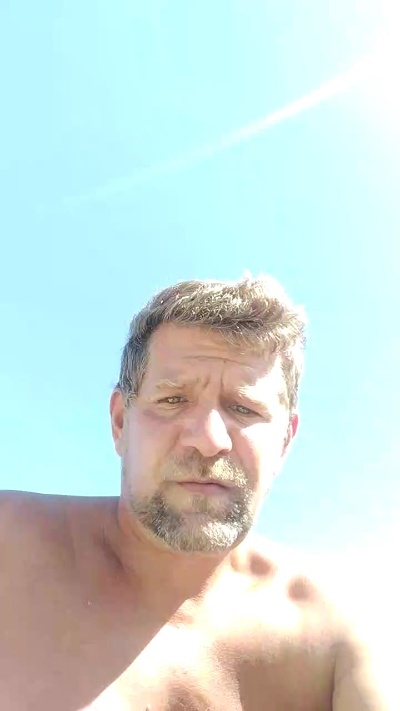 Nudista1984 live cam on Cam4