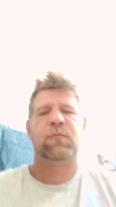 Nudista1984 live cam on Cam4