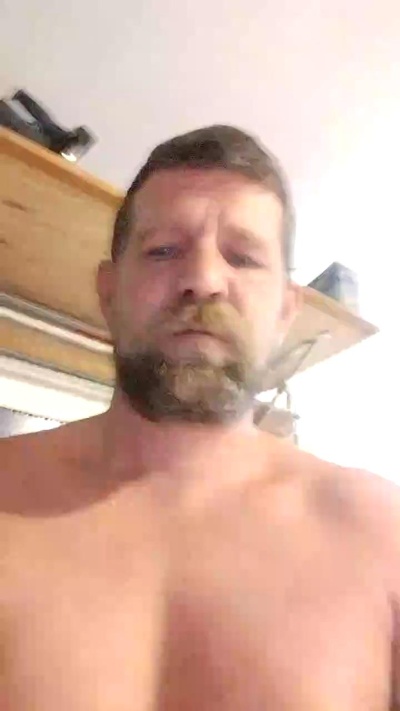 Nudista1984 live cam on Cam4