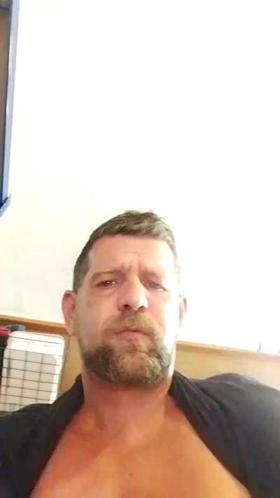 Nudista1984 live cam on Cam4