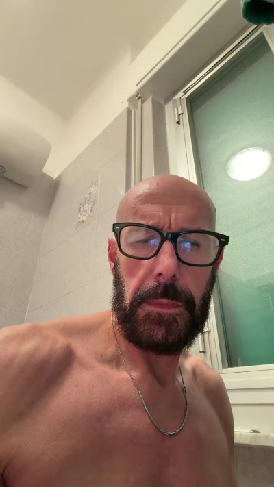 Nudo1974no live cam on Cam4