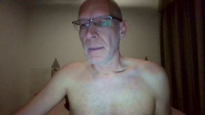 Nudo_1977isBack live cam on Cam4