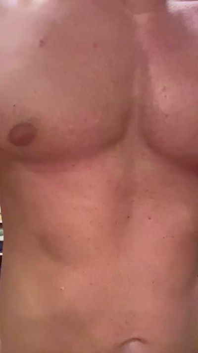 Nuotatore29 live cam on Cam4