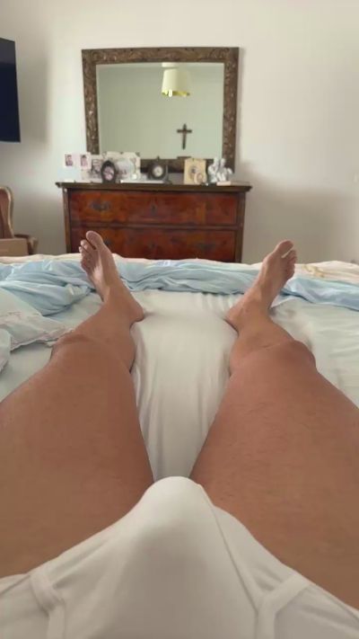 Nuotatore29 live cam on Cam4