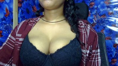 NusratMimi live cam on Cam4