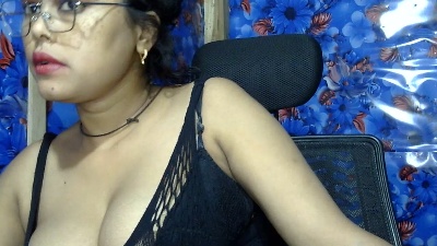 NusratMimi live cam on Cam4