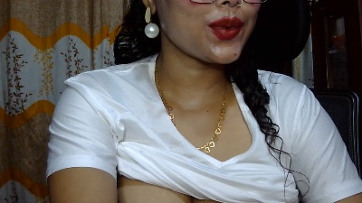 NusratMimi live cam on Cam4
