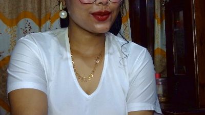 NusratMimi live cam on Cam4