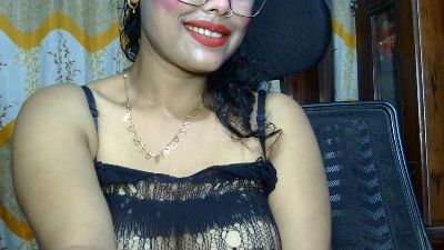NusratMimi live cam on Cam4