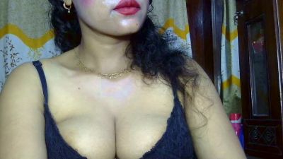 NusratMimi live cam on Cam4