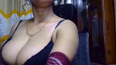 NusratMimi live cam on Cam4