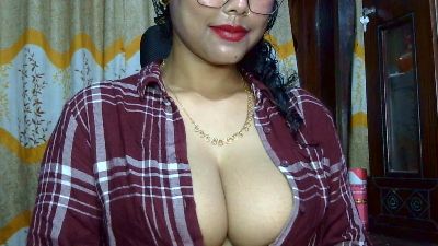 NusratMimi live cam on Cam4