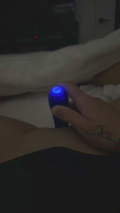 Nutonmybutt live cam on Cam4