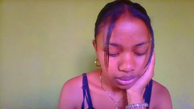 Nyann live cam on Cam4