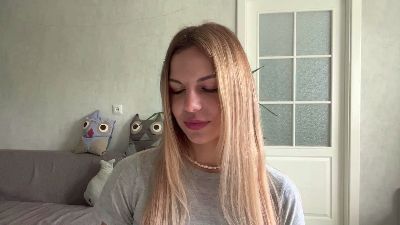 NydiaYauck live cam on Cam4
