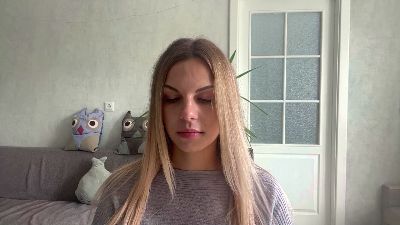 NydiaYauck live cam on Cam4