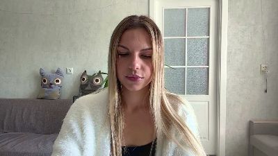 NydiaYauck live cam on Cam4