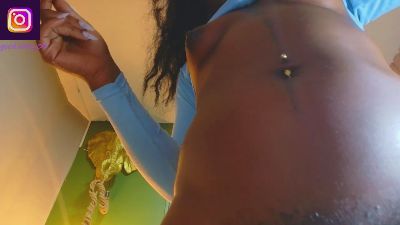 Nyla_carter live cam on Cam4