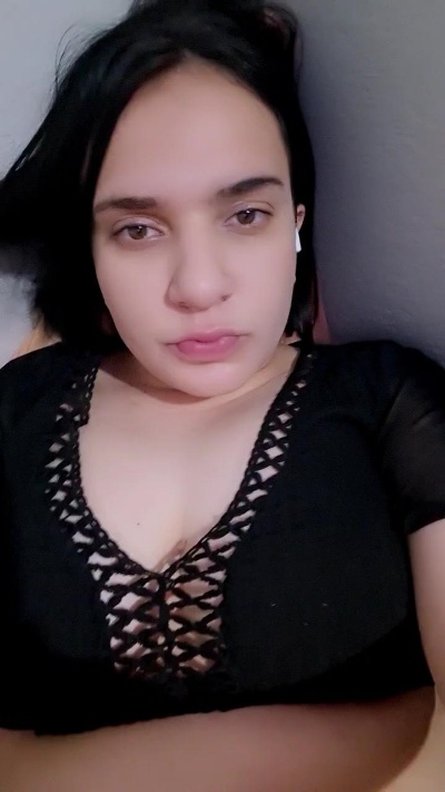 Nylasaint live cam on Cam4