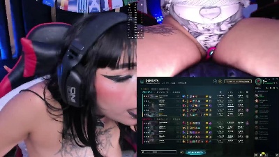 Nyveth live cam on Cam4