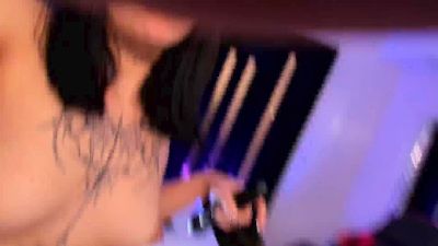 Nyveth live cam on Cam4