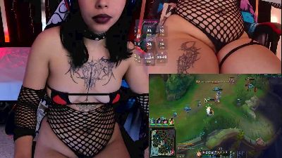 Nyveth live cam on Cam4