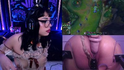 Nyveth live cam on Cam4