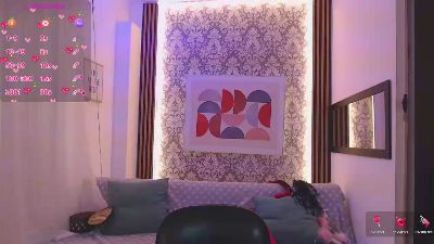 Nyxx_Velariia live cam on Cam4