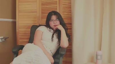 Nyxxumi live cam on Cam4
