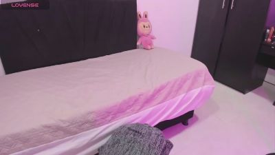 Nyyxia live cam on Cam4
