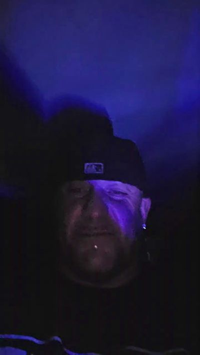 OGTattedRhino69 live cam on Cam4