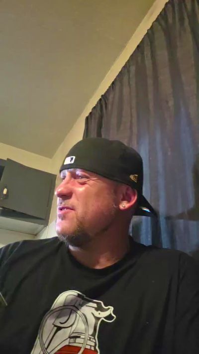 OGTattedRhino69 live cam on Cam4