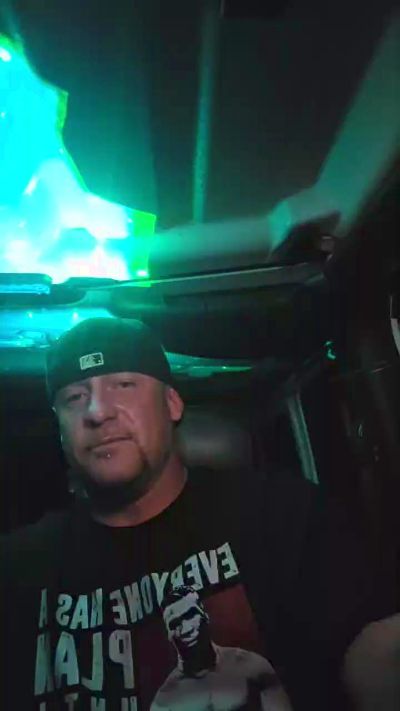 OGTattedRhino69 live cam on Cam4