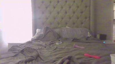 OIlguy74 live cam on Cam4