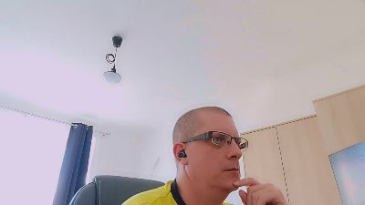 Obedient41 live cam on Cam4