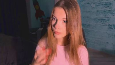 OctaviaHribar live cam on Cam4