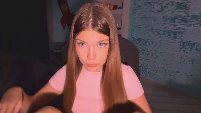 OctaviaHribar live cam on Cam4