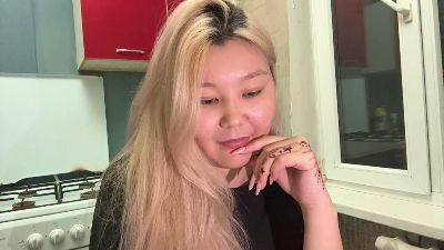 OdeliaBigney live cam on Cam4