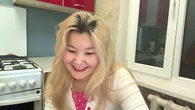 OdeliaBigney live cam on Cam4