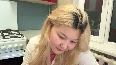 OdeliaBigney live cam on Cam4