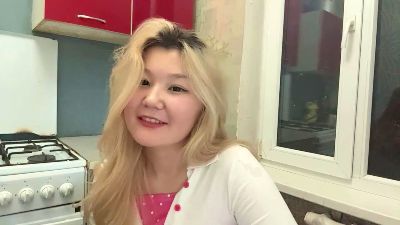 OdeliaBigney live cam on Cam4