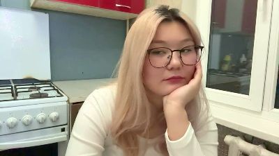 OdeliaBigney live cam on Cam4