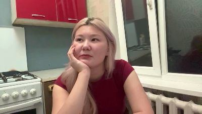 OdeliaBigney live cam on Cam4