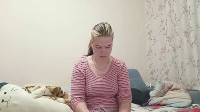 OdeliaBrommer live cam on Cam4