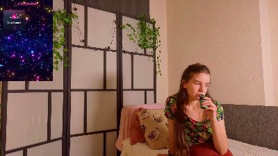 OdetteDredge live cam on Cam4