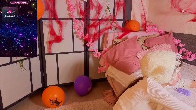 OdetteDredge live cam on Cam4